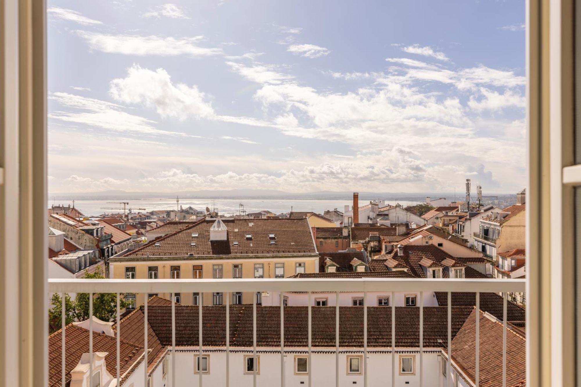 Libere Lisbon Principe Real Apartment Luaran gambar